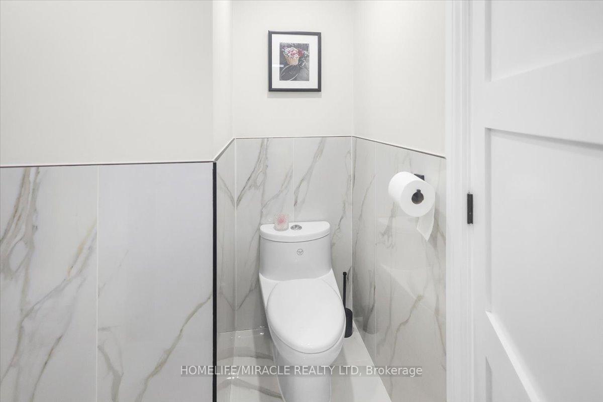 Photo 26 of 57 Springmount Drive, Kitchener — HOMEH