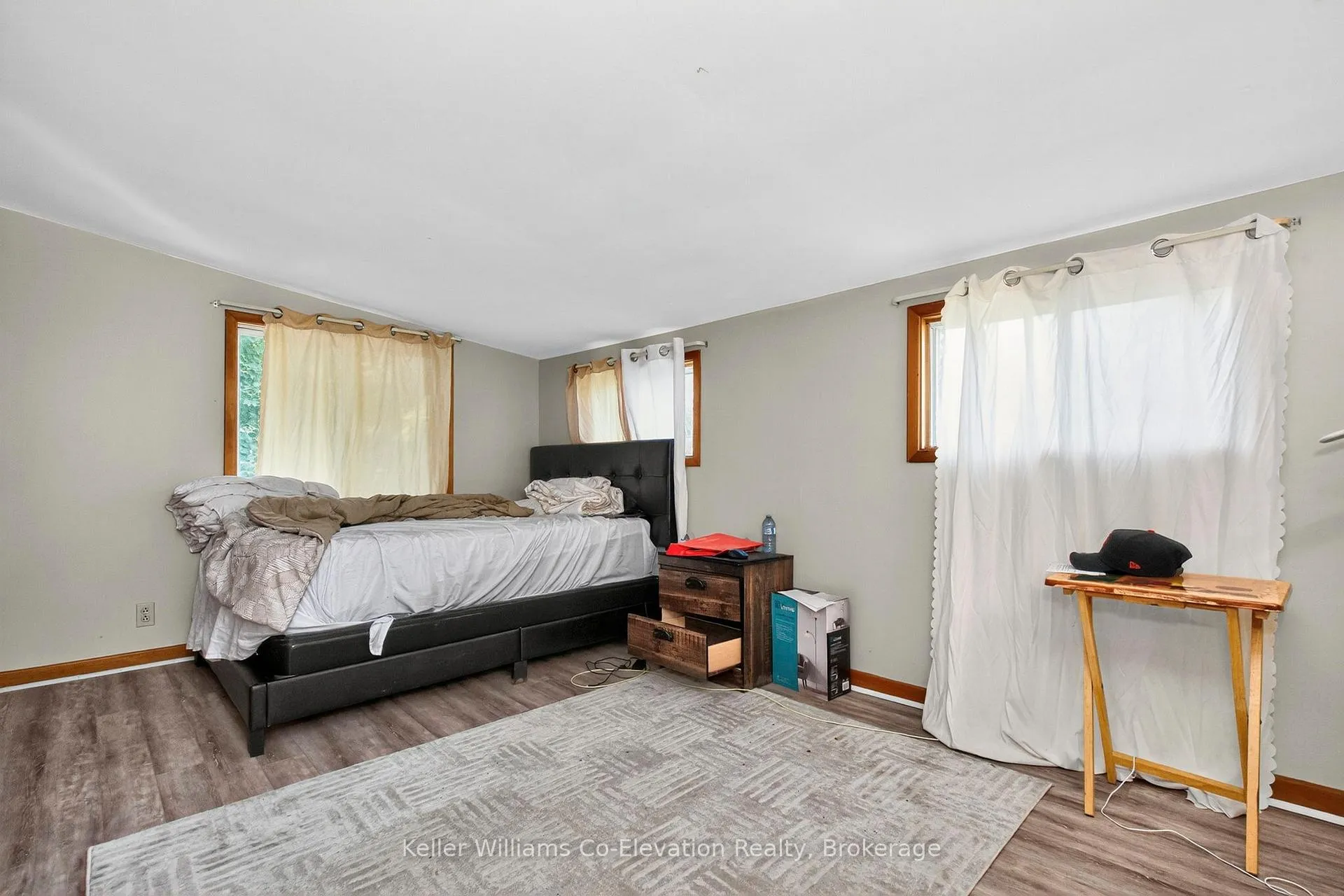 Photo 11 of 224 4th Street, Midland — HOMEH