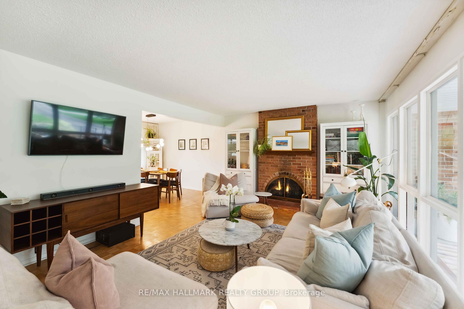 Photo 5 of 54 Lismer Crescent, Ottawa, Kanata - Beaverbrook — HOMEH