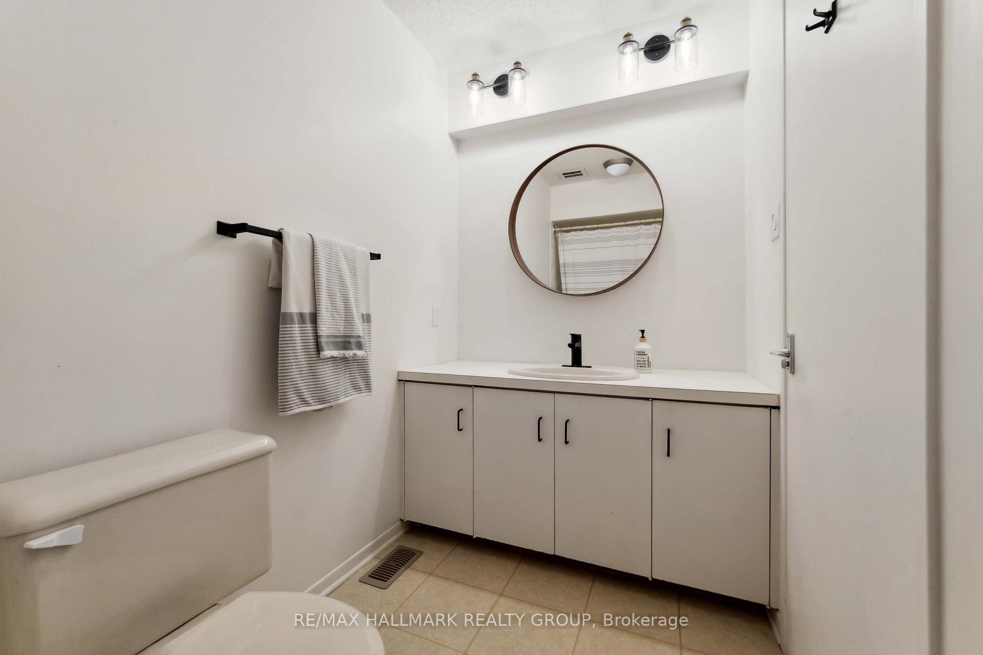 Photo 20 of 54 Lismer Crescent, Ottawa, Kanata - Beaverbrook — HOMEH