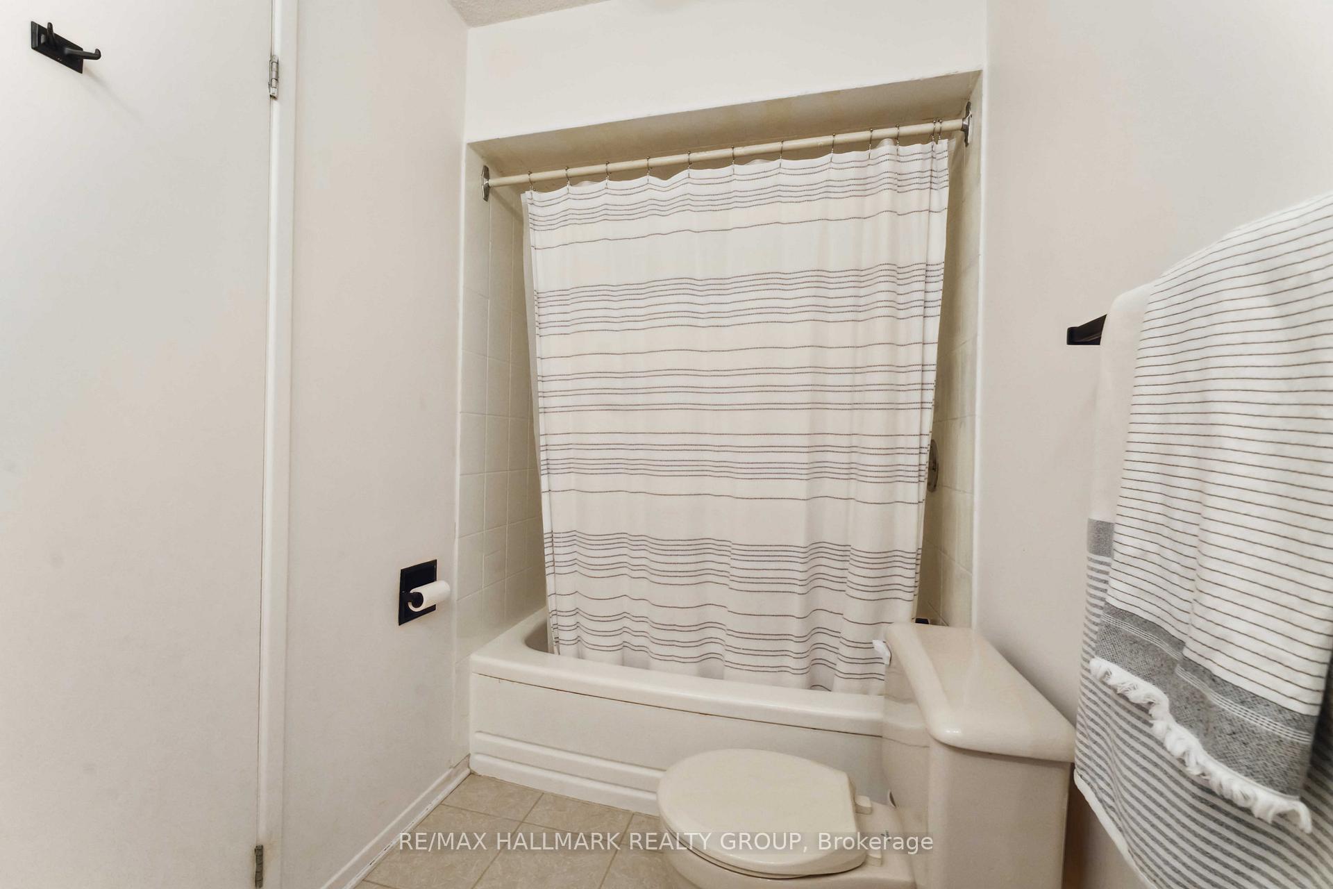 Photo 21 of 54 Lismer Crescent, Ottawa, Kanata - Beaverbrook — HOMEH