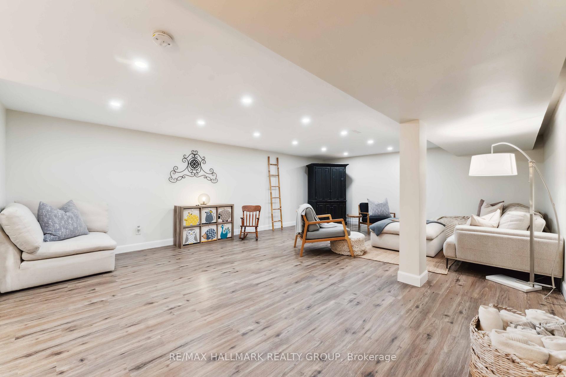 Photo 22 of 54 Lismer Crescent, Ottawa, Kanata - Beaverbrook — HOMEH