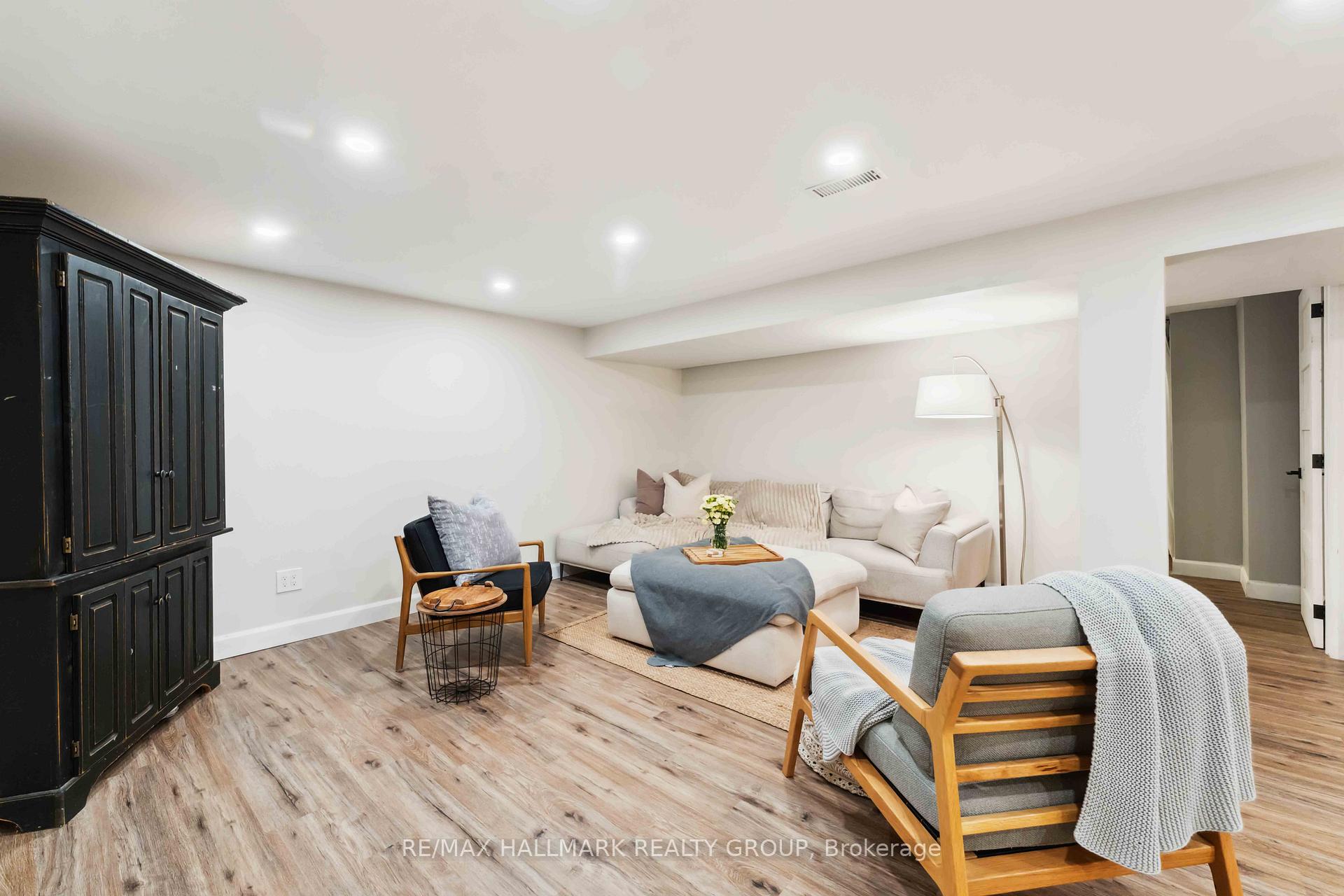Photo 25 of 54 Lismer Crescent, Ottawa, Kanata - Beaverbrook — HOMEH