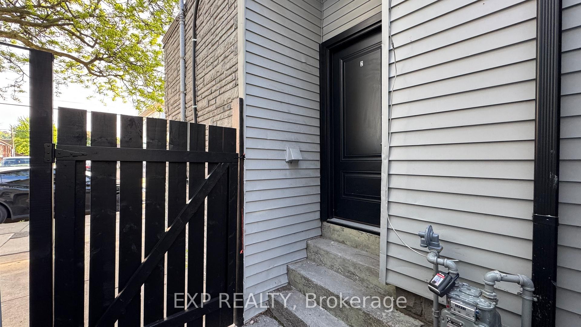 Photo 2 of Unit 2, 425 Cannon Street E, Hamilton, Landsdale — HOMEH