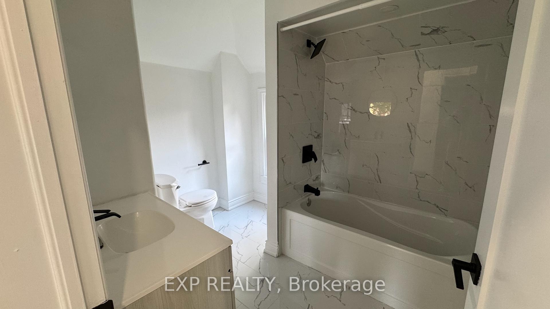 Photo 12 of Unit 2, 425 Cannon Street E, Hamilton, Landsdale — HOMEH