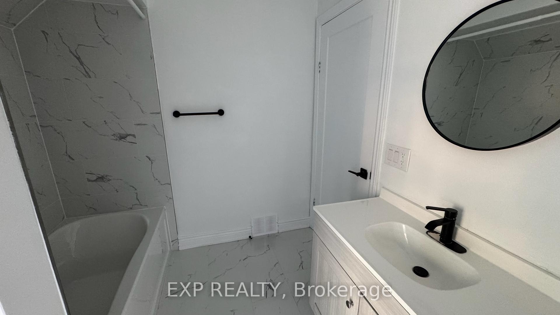Photo 15 of Unit 2, 425 Cannon Street E, Hamilton, Landsdale — HOMEH