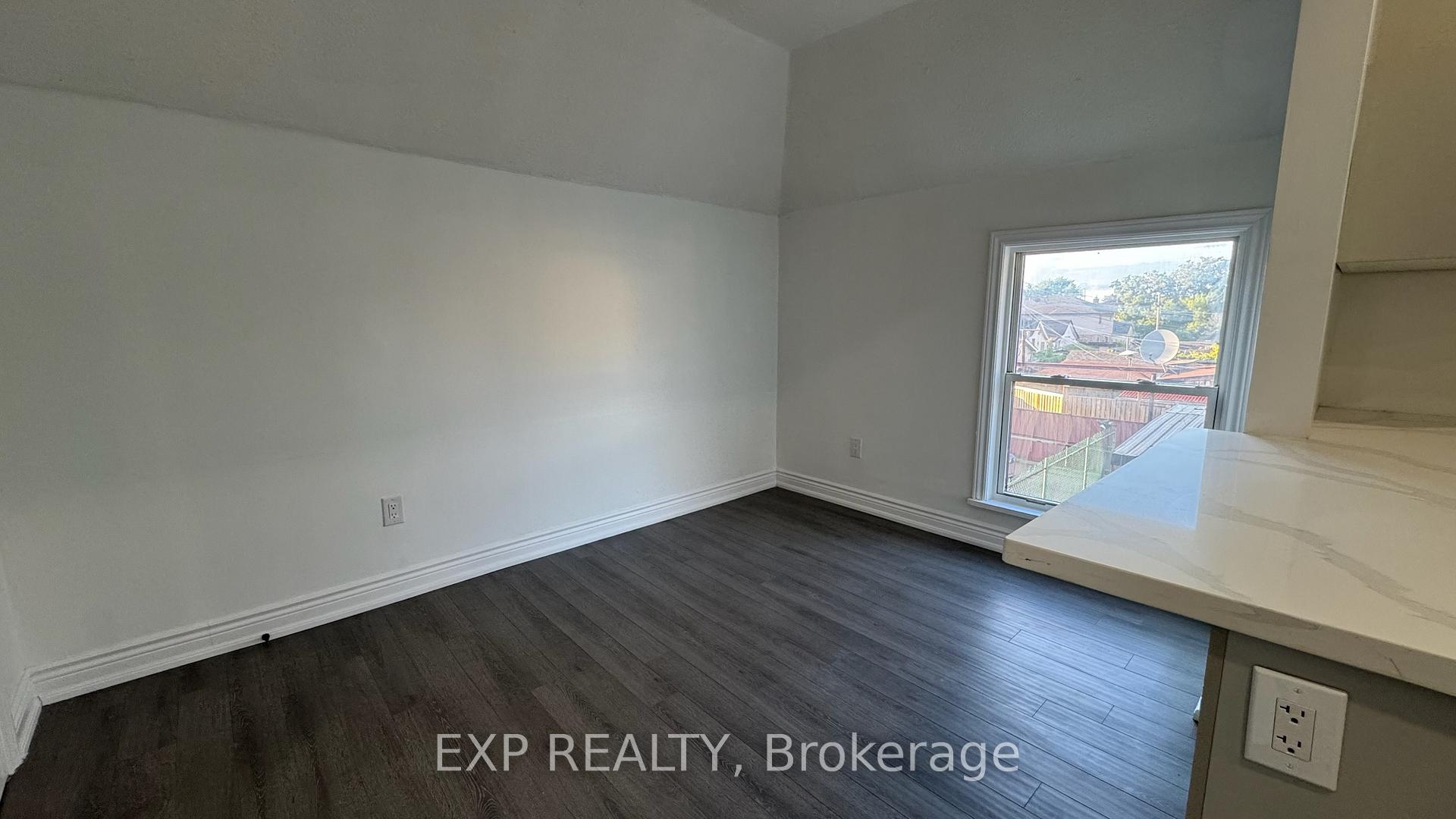 Photo 21 of Unit 2, 425 Cannon Street E, Hamilton, Landsdale — HOMEH