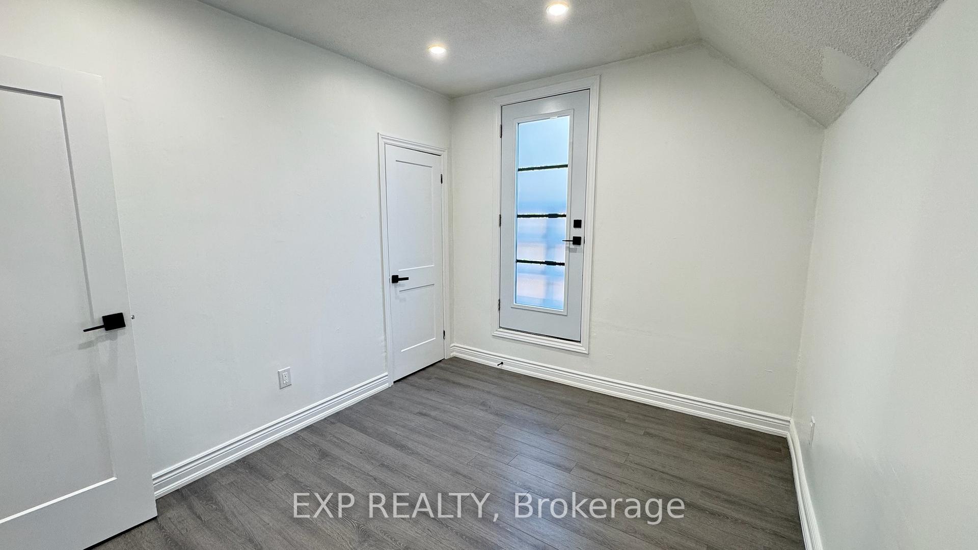 Photo 26 of Unit 2, 425 Cannon Street E, Hamilton, Landsdale — HOMEH