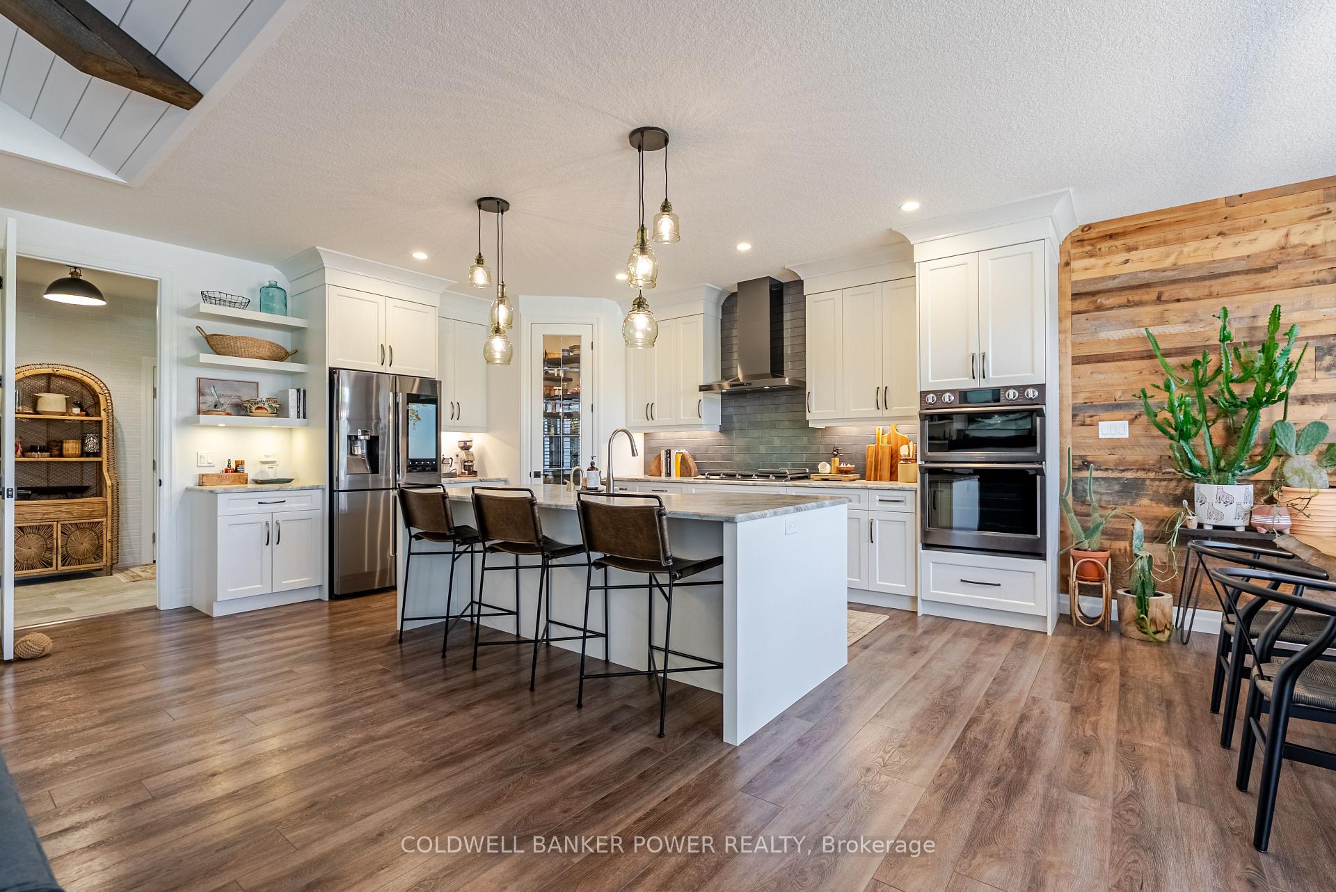 Photo 10 of 21 Edgeview Crescent, Middlesex Centre, Komoka — HOMEH