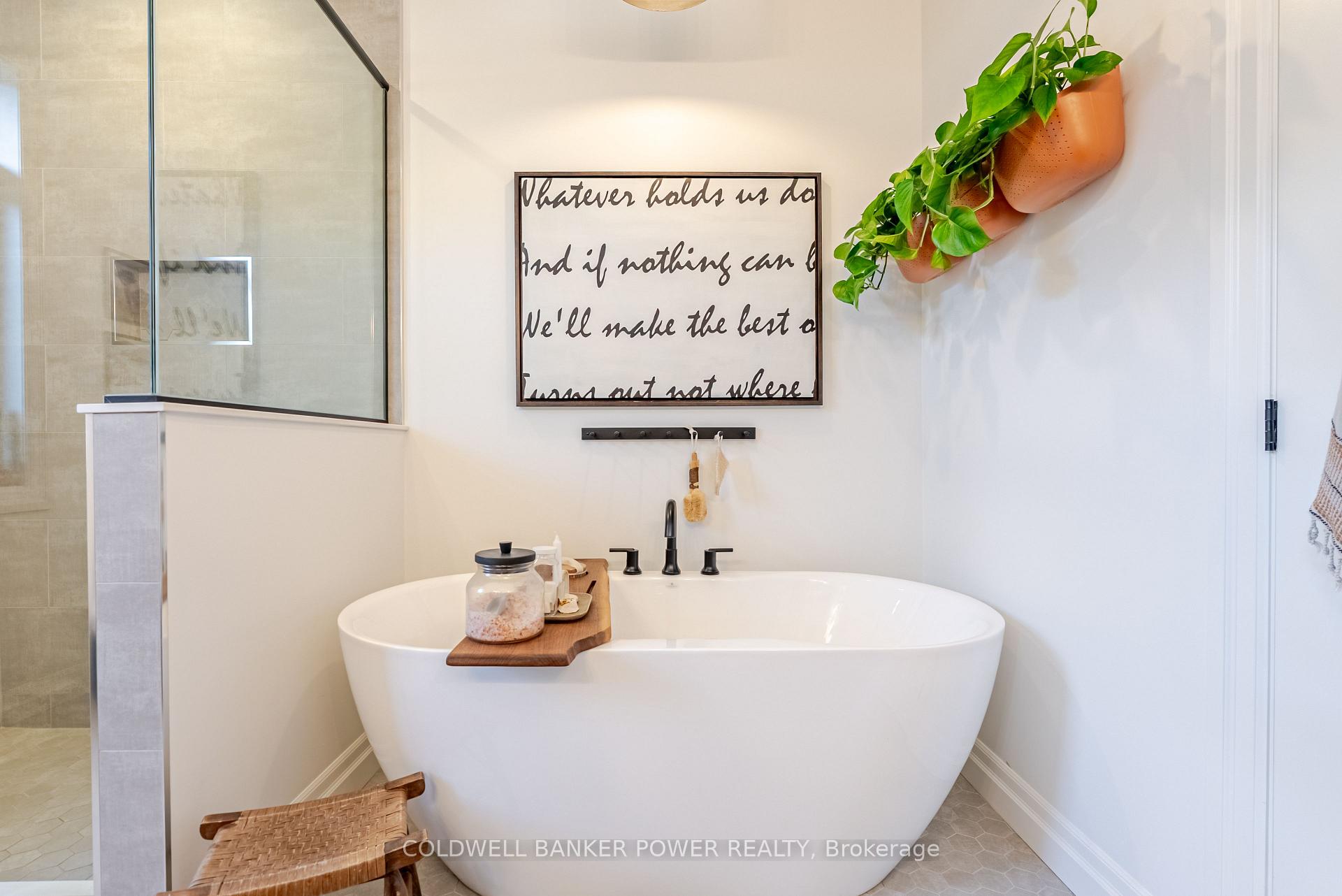 Photo 22 of 21 Edgeview Crescent, Middlesex Centre, Komoka — HOMEH