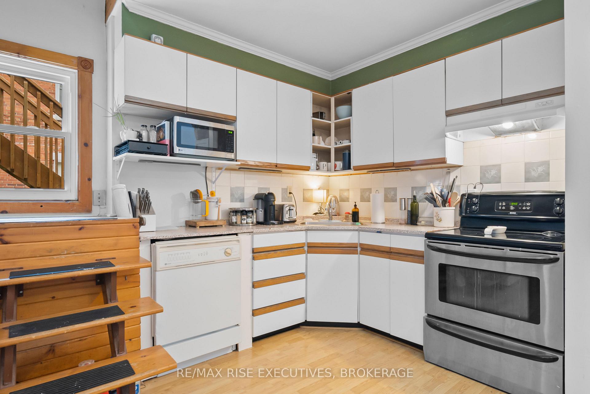 Photo 10 of 98 Mack Street, Kingston, Central City East — HOMEH