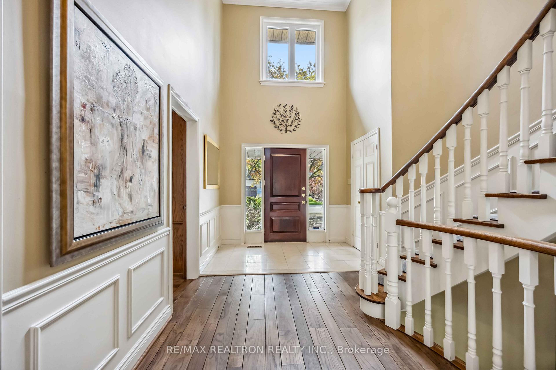 Photo 4 of 16 Ida Street, Markham, Thornhill — HOMEH