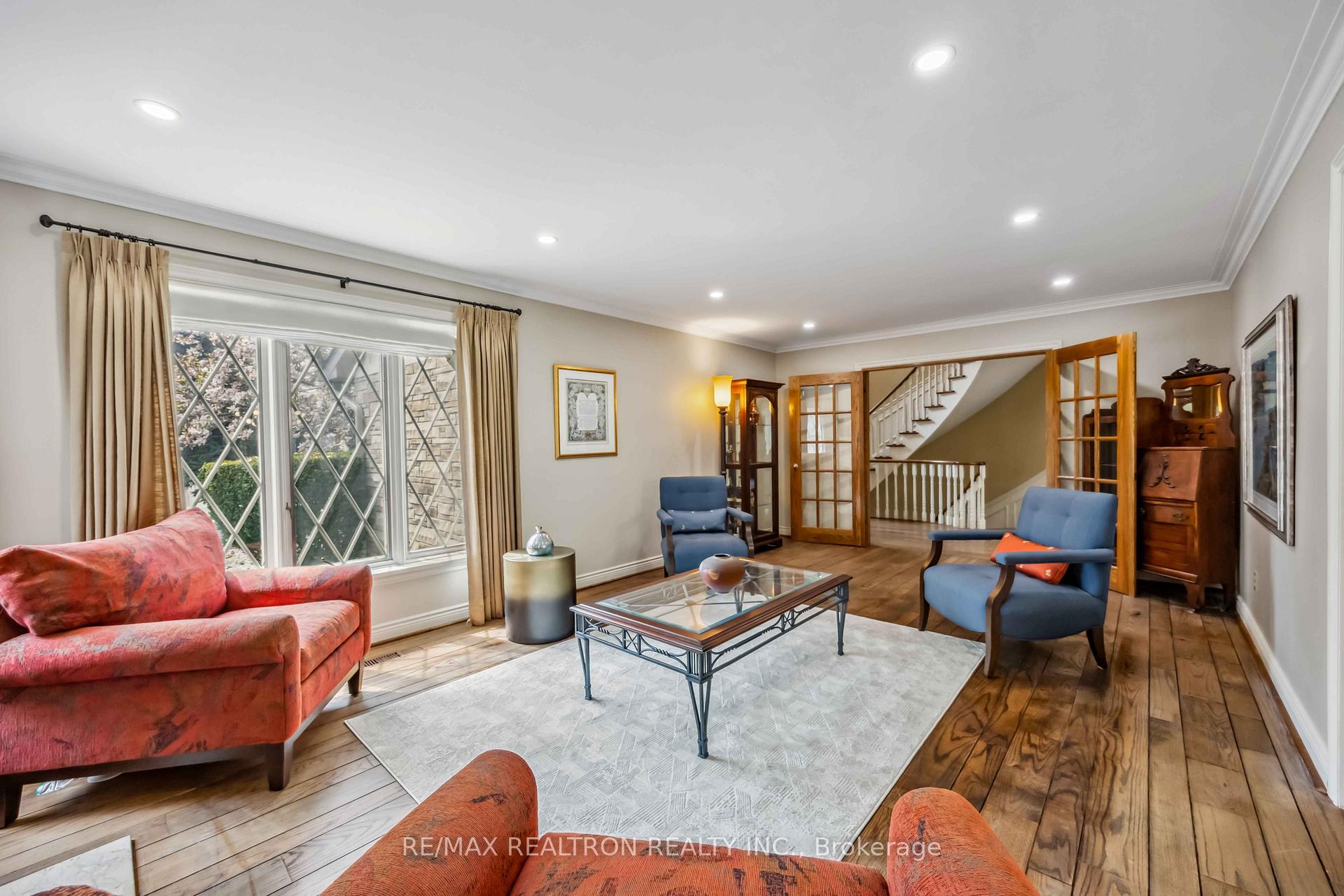 Photo 8 of 16 Ida Street, Markham, Thornhill — HOMEH