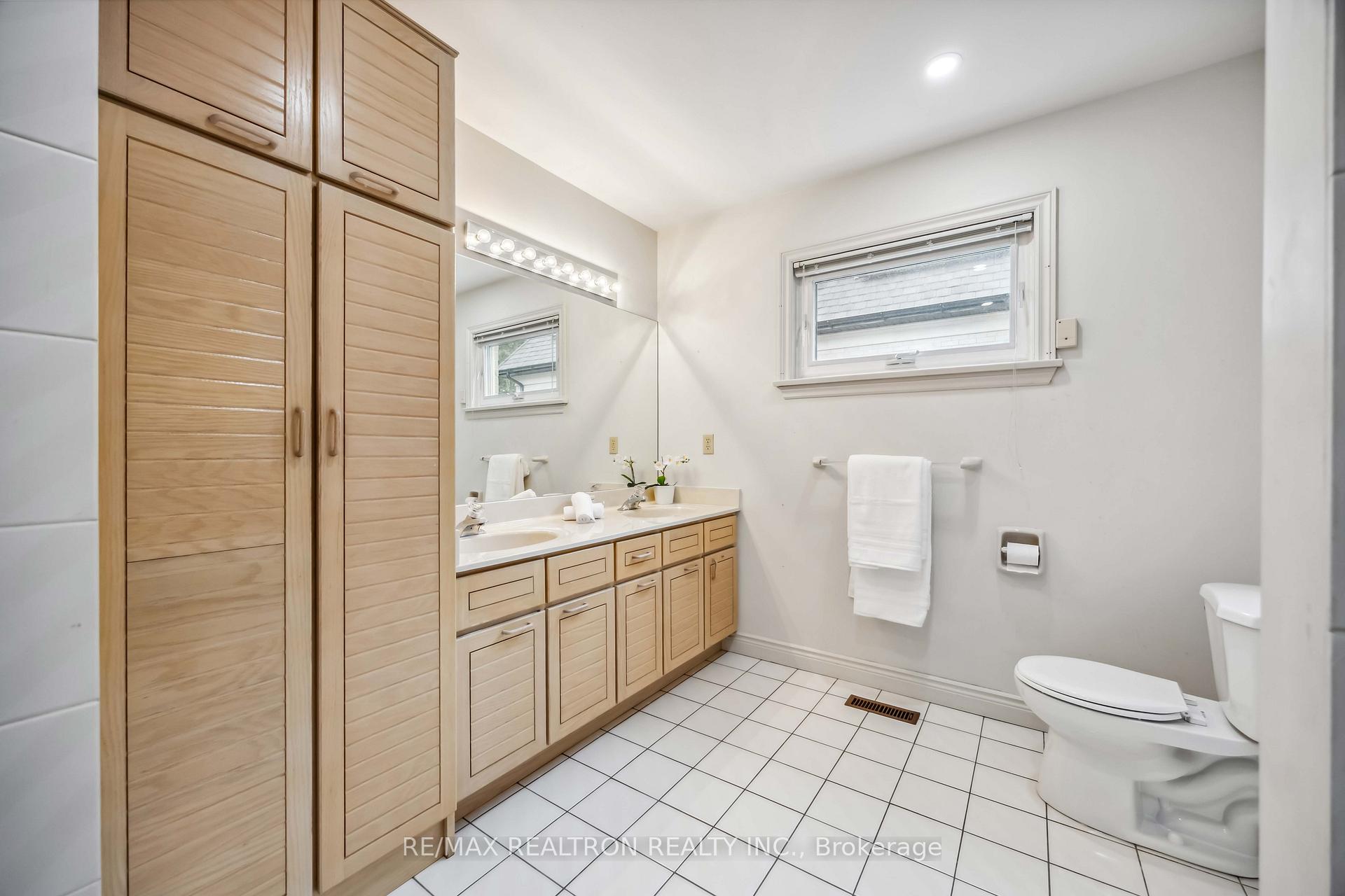 Photo 33 of 16 Ida Street, Markham, Thornhill — HOMEH