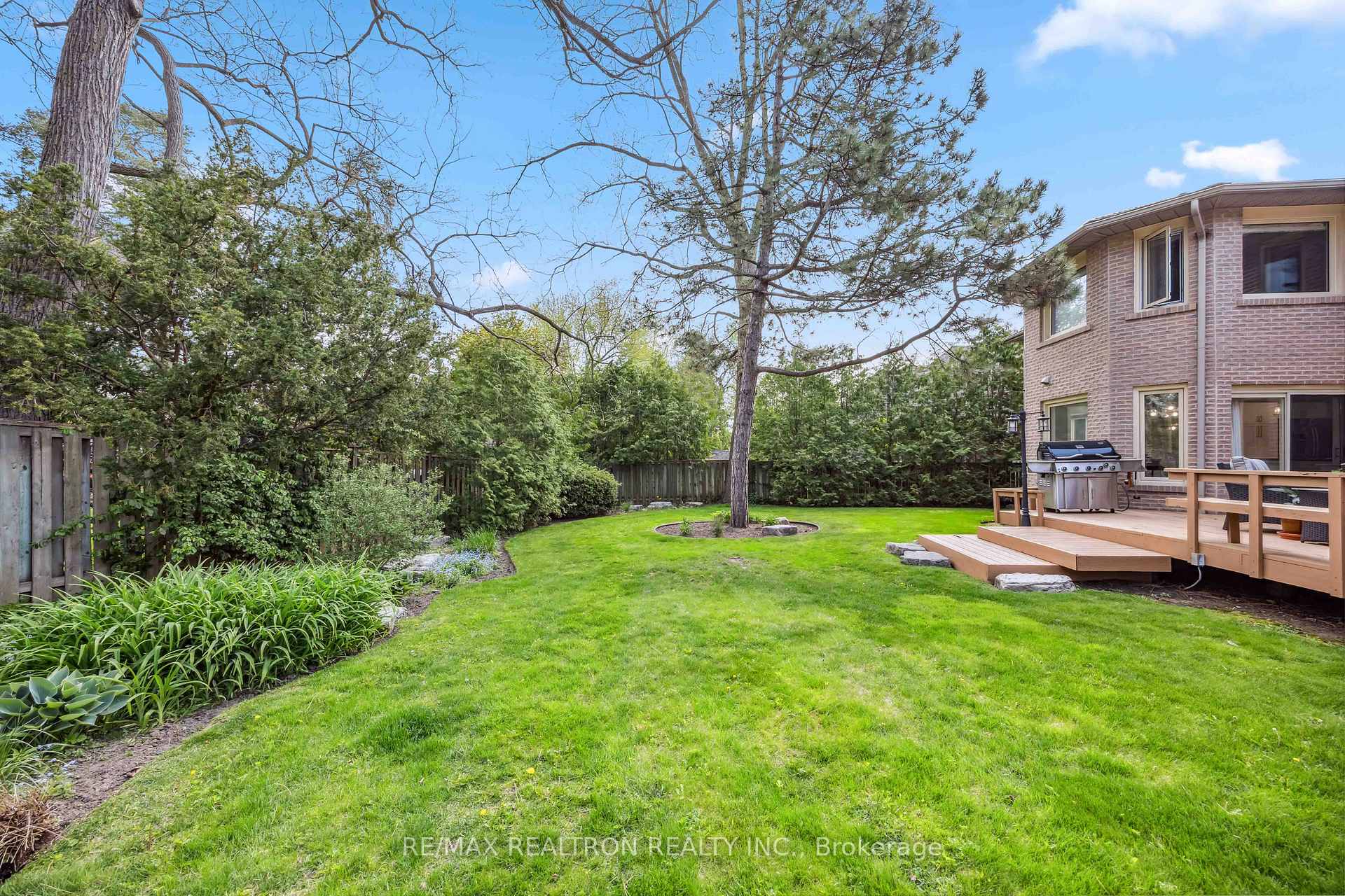 Photo 43 of 16 Ida Street, Markham, Thornhill — HOMEH