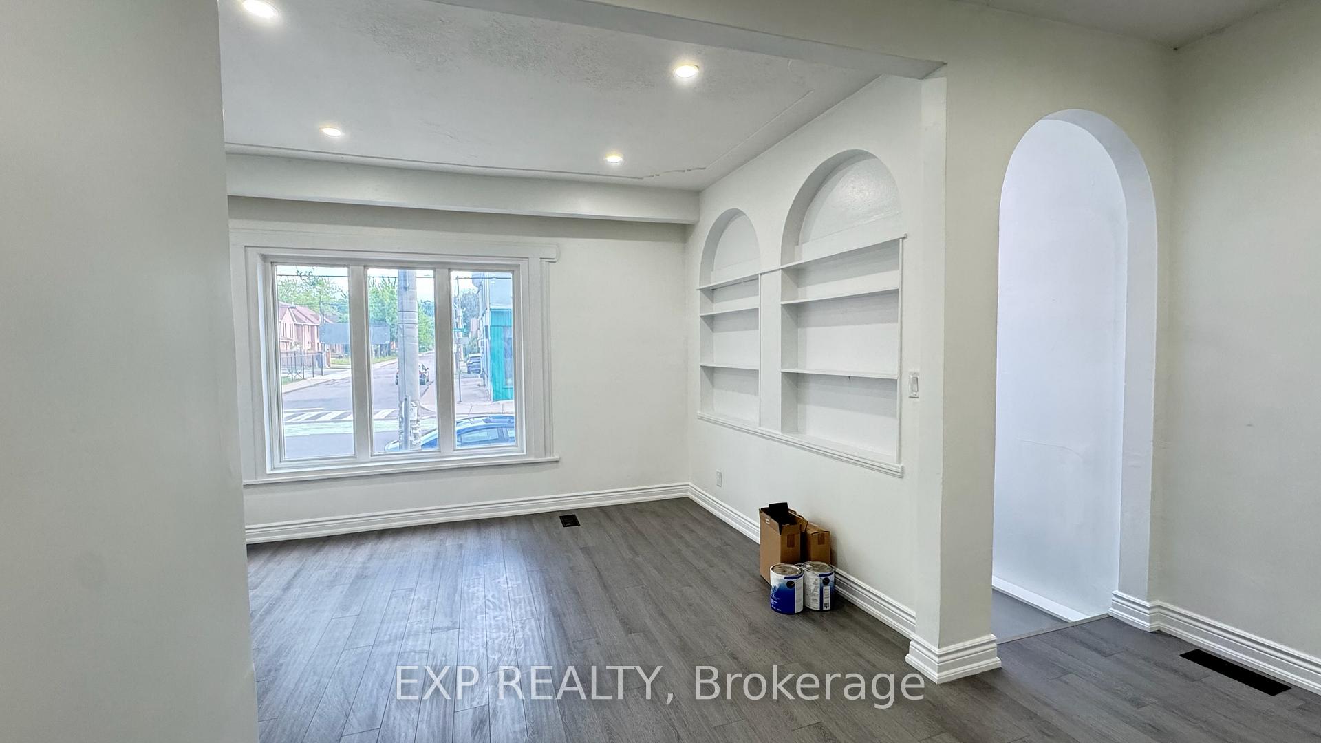 Photo 8 of Unit 1, 425 Cannon Street E, Hamilton, Landsdale — HOMEH
