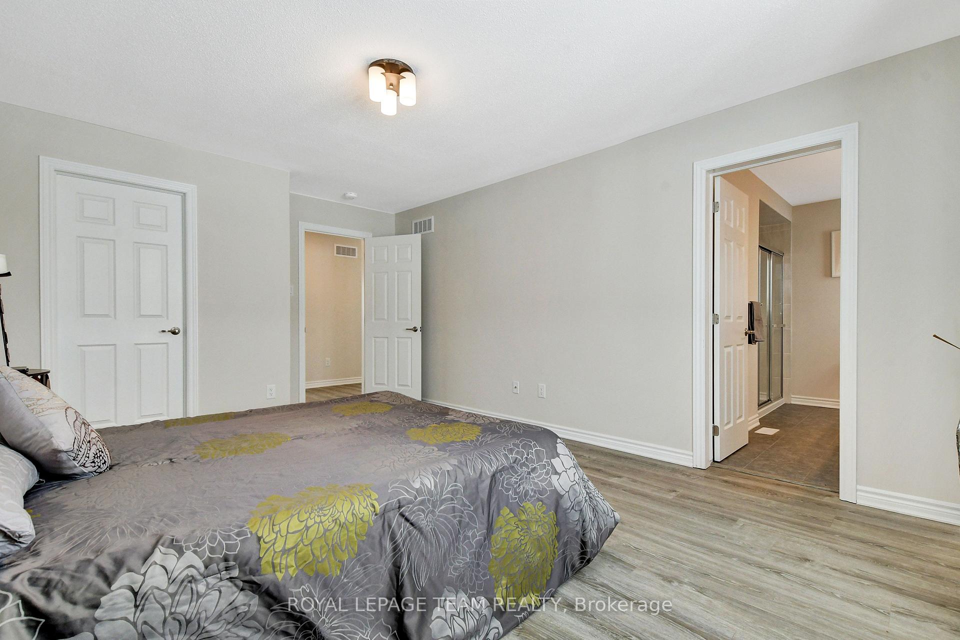 Photo 17 of 213 Cranesbill Road, Ottawa, Kanata - Emerald Meadows/Trailwest — HOMEH