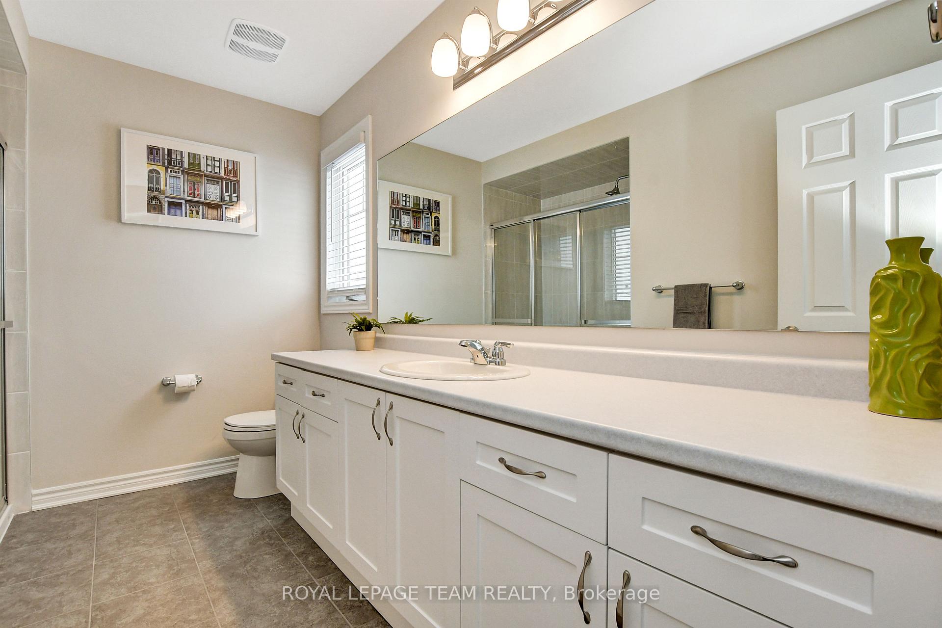 Photo 18 of 213 Cranesbill Road, Ottawa, Kanata - Emerald Meadows/Trailwest — HOMEH