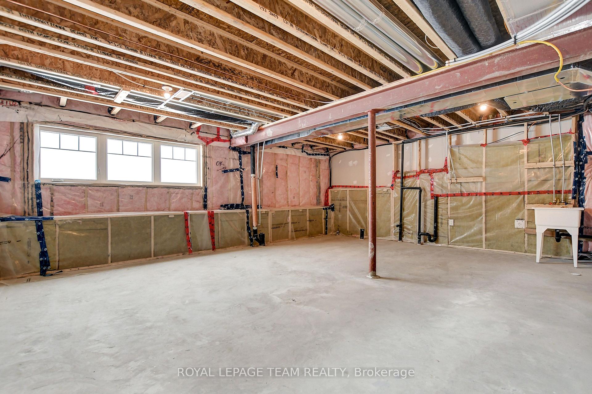 Photo 26 of 213 Cranesbill Road, Ottawa, Kanata - Emerald Meadows/Trailwest — HOMEH