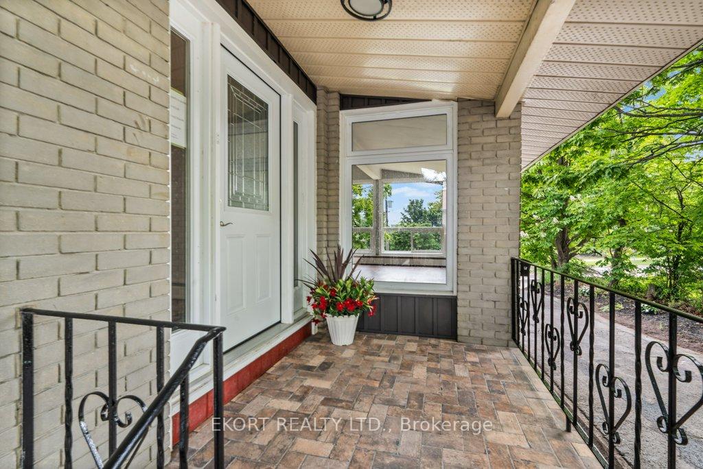 Photo 5 of 721 King Street W, Kingston, Central City West — HOMEH