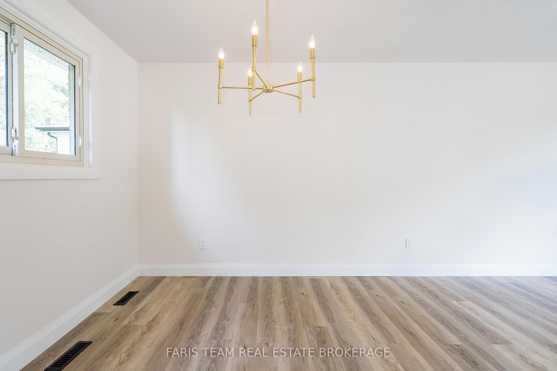 Photo 12 of 356 Lescaut Road, Midland — HOMEH