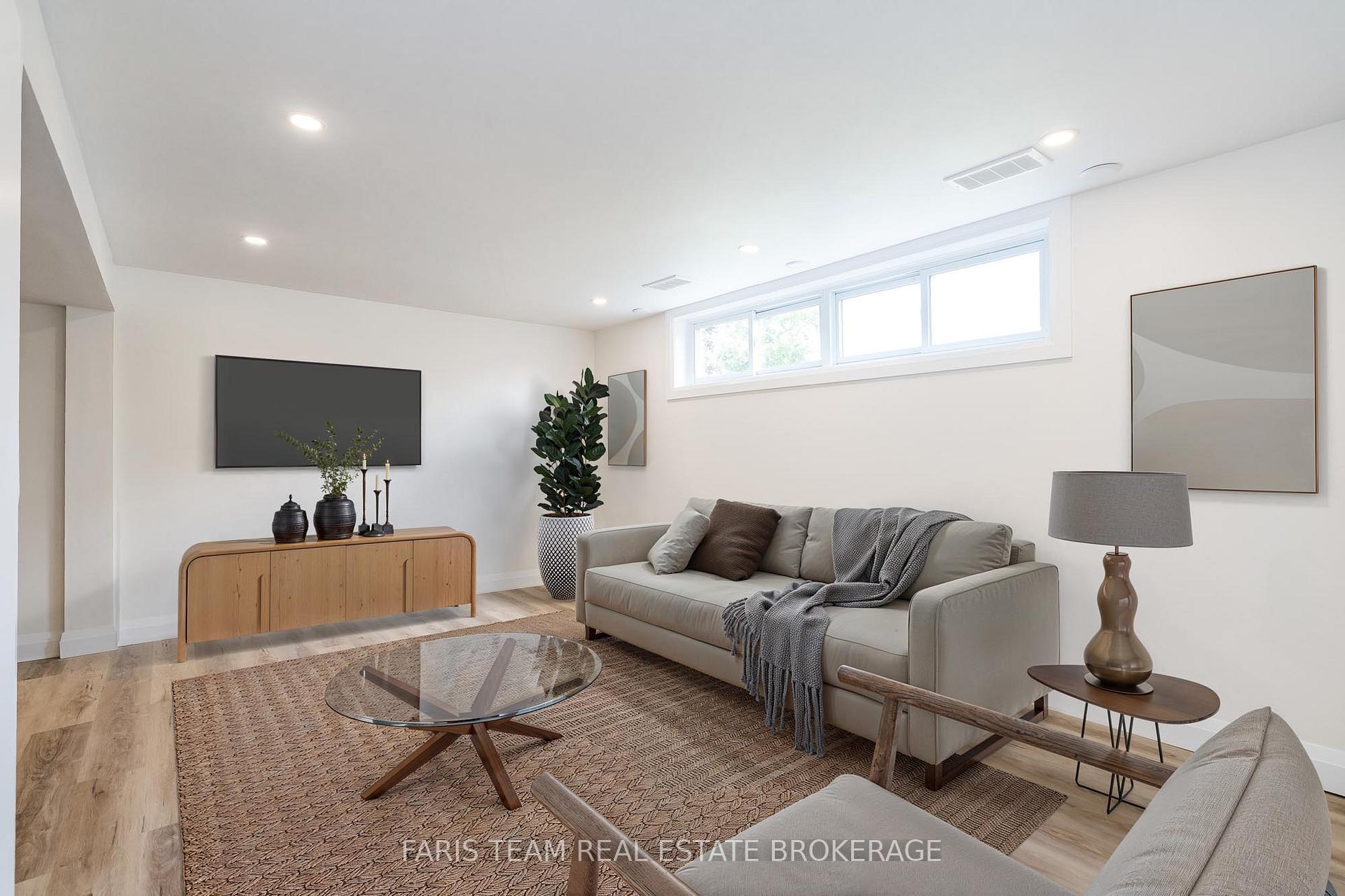 Photo 22 of 356 Lescaut Road, Midland — HOMEH