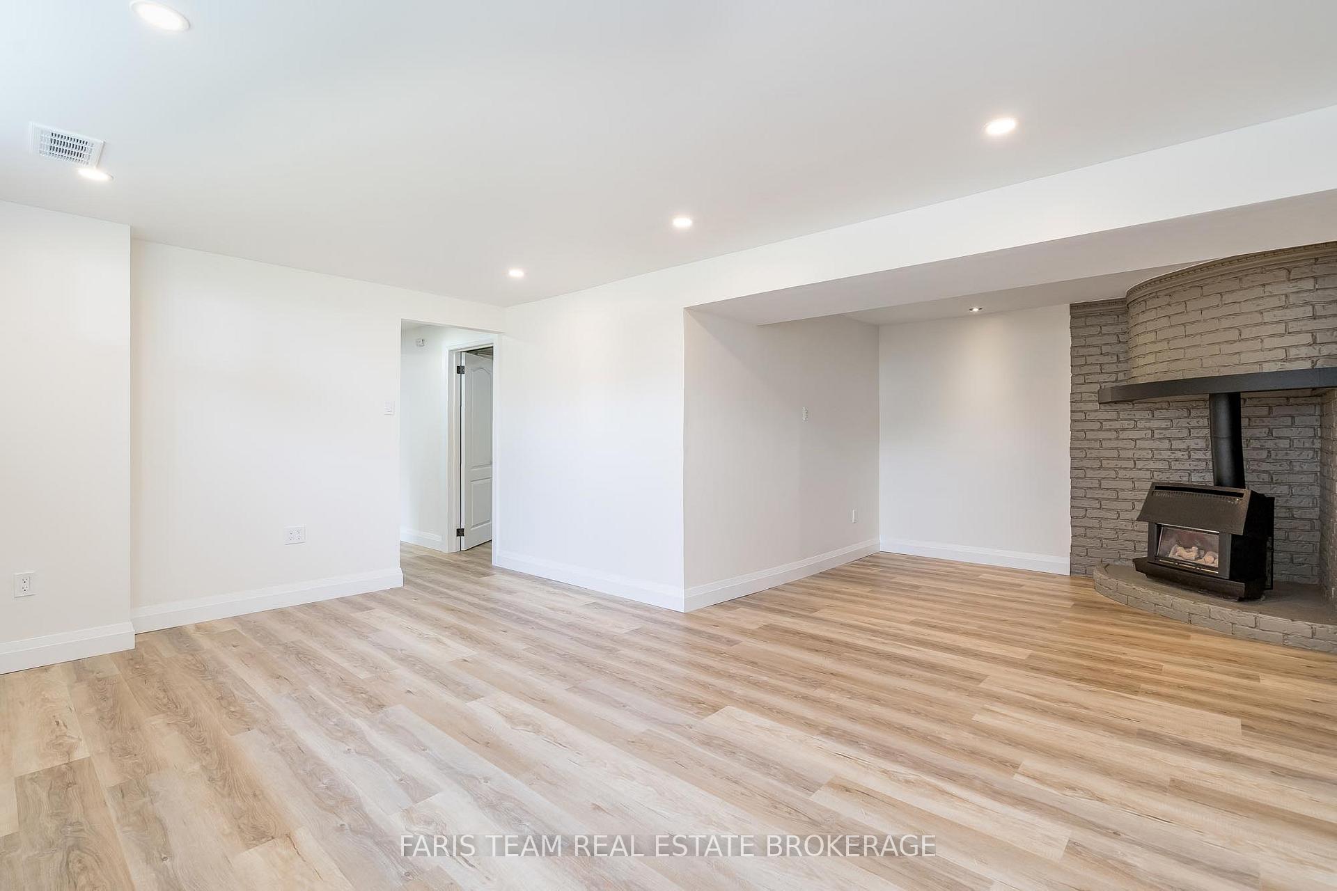 Photo 23 of 356 Lescaut Road, Midland — HOMEH