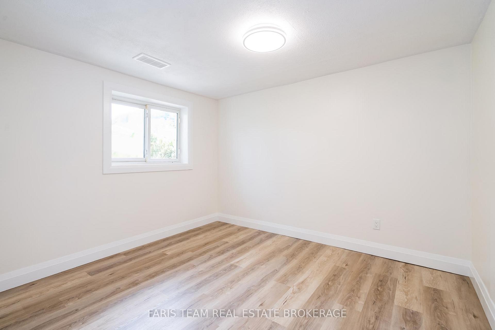 Photo 25 of 356 Lescaut Road, Midland — HOMEH