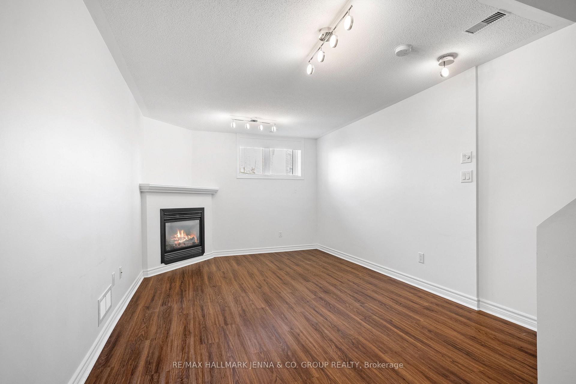 Photo 30 of 277 Catamount Court, Ottawa, Kanata - Emerald Meadows/Trailwest — HOMEH