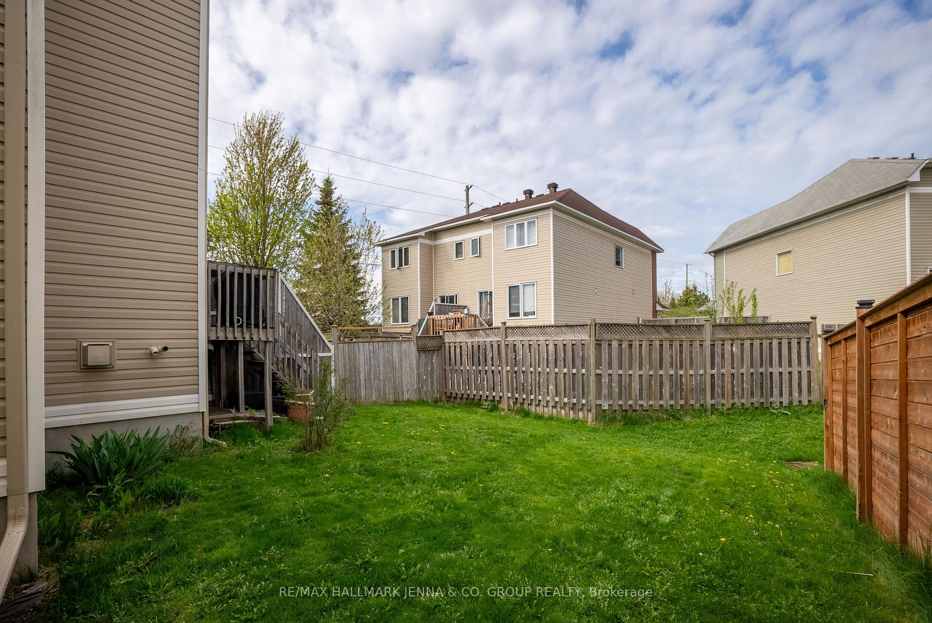 Photo 34 of 277 Catamount Court, Ottawa, Kanata - Emerald Meadows/Trailwest — HOMEH