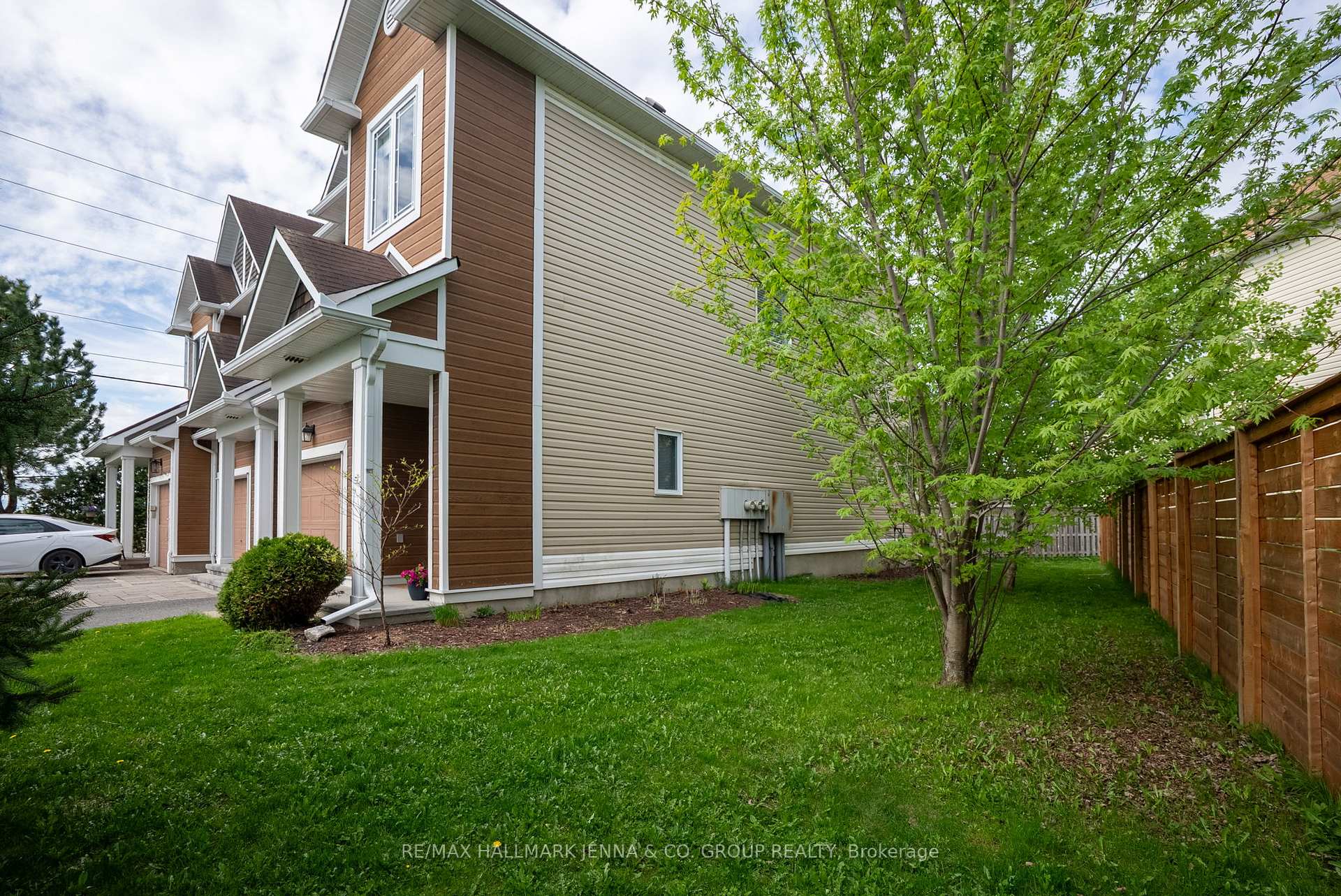 Photo 35 of 277 Catamount Court, Ottawa, Kanata - Emerald Meadows/Trailwest — HOMEH