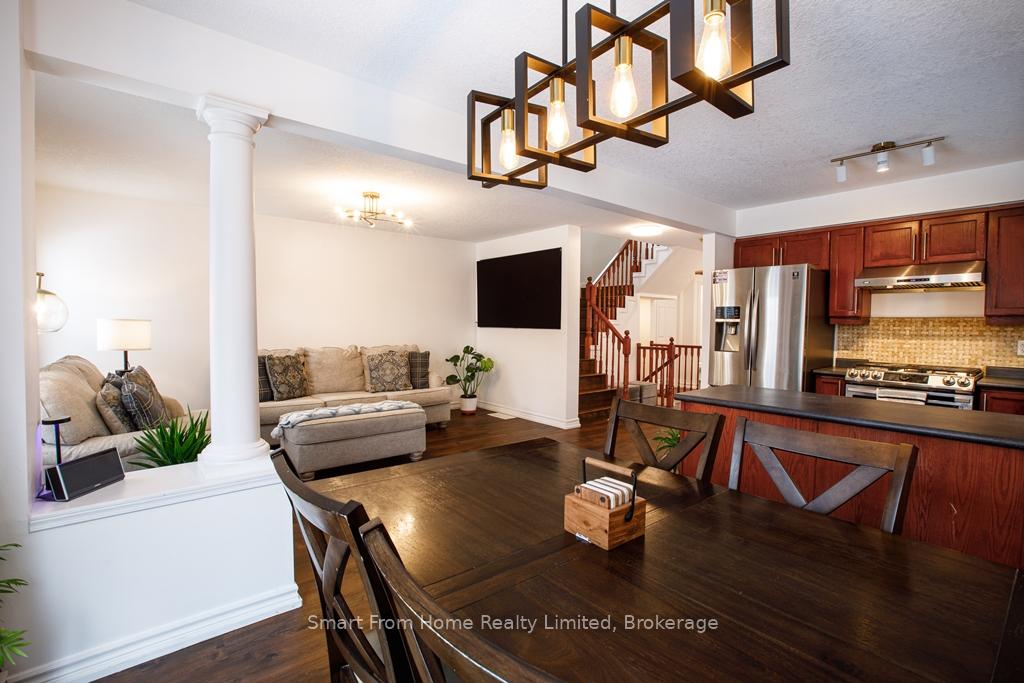Photo 11 of 134 Foxglove Crescent, Kitchener — HOMEH