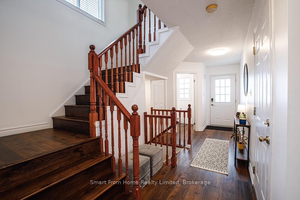 Photo 16 of 134 Foxglove Crescent, Kitchener — HOMEH
