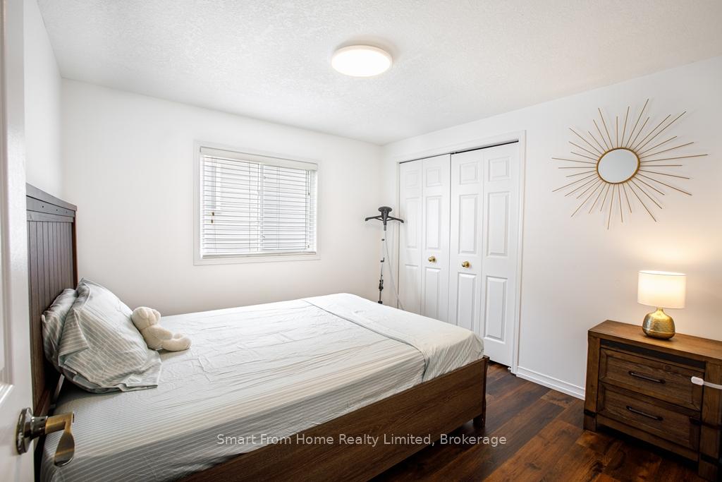 Photo 21 of 134 Foxglove Crescent, Kitchener — HOMEH