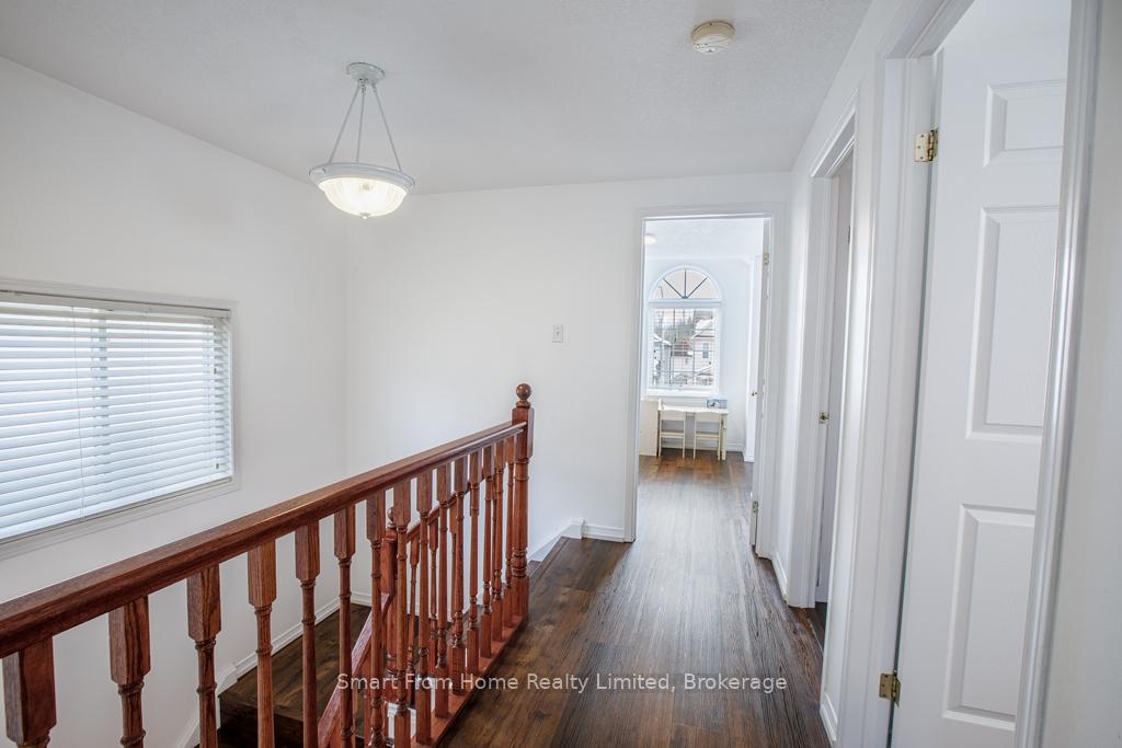 Photo 24 of 134 Foxglove Crescent, Kitchener — HOMEH