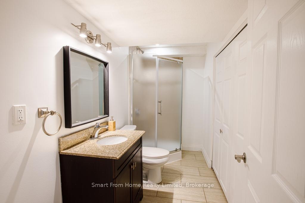 Photo 31 of 134 Foxglove Crescent, Kitchener — HOMEH