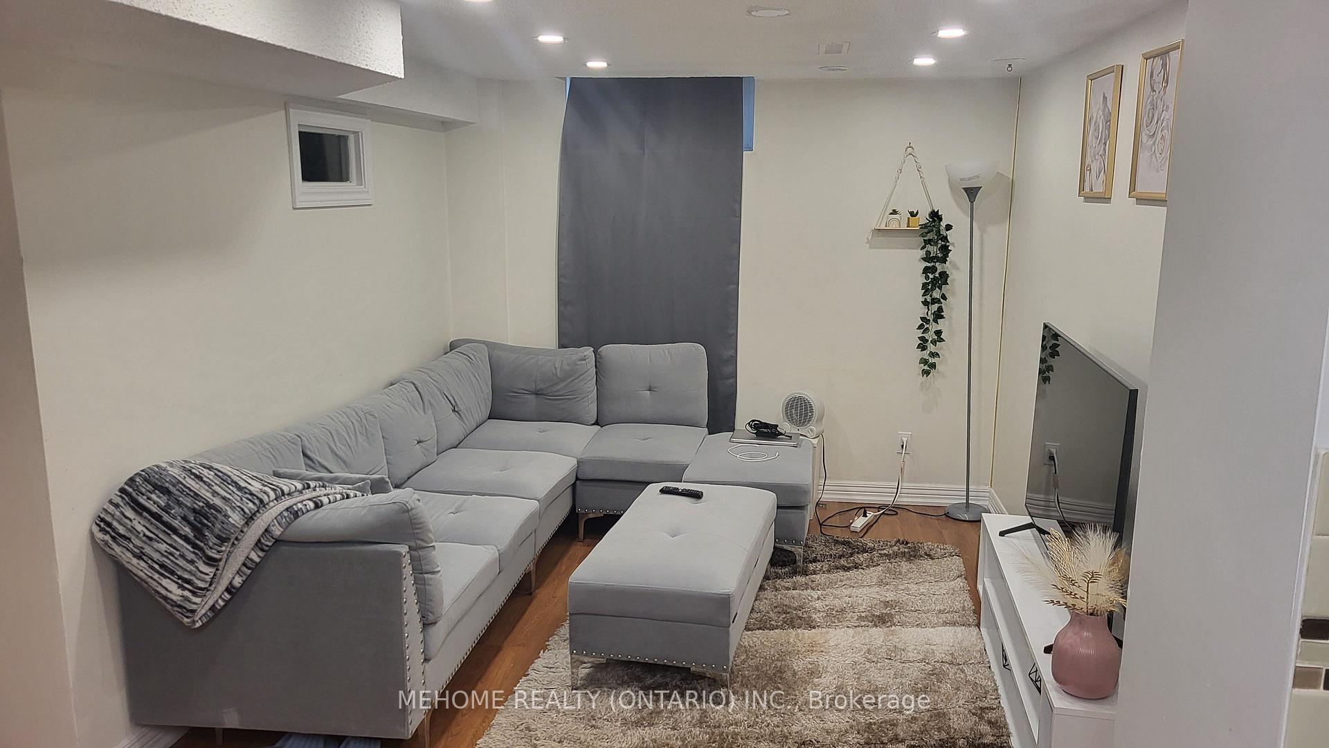 Photo 3 of BSTM 4 Wincanton Road, Markham, Milliken Mills East — HOMEH