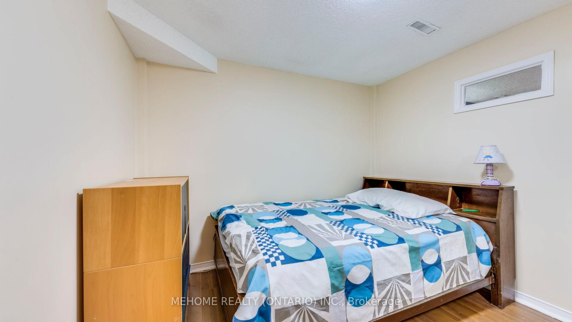 Photo 7 of BSTM 4 Wincanton Road, Markham, Milliken Mills East — HOMEH