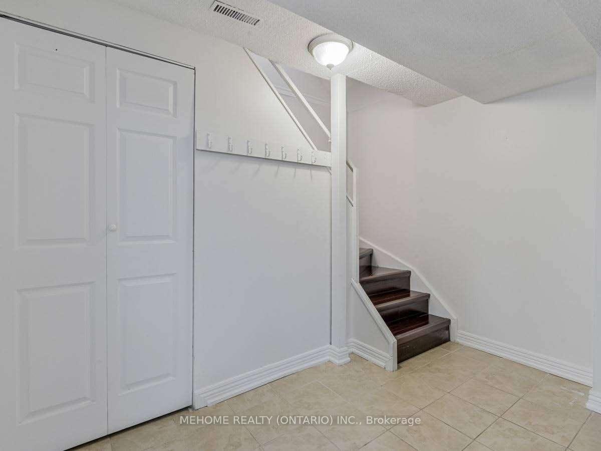 Photo 10 of BSTM 4 Wincanton Road, Markham, Milliken Mills East — HOMEH