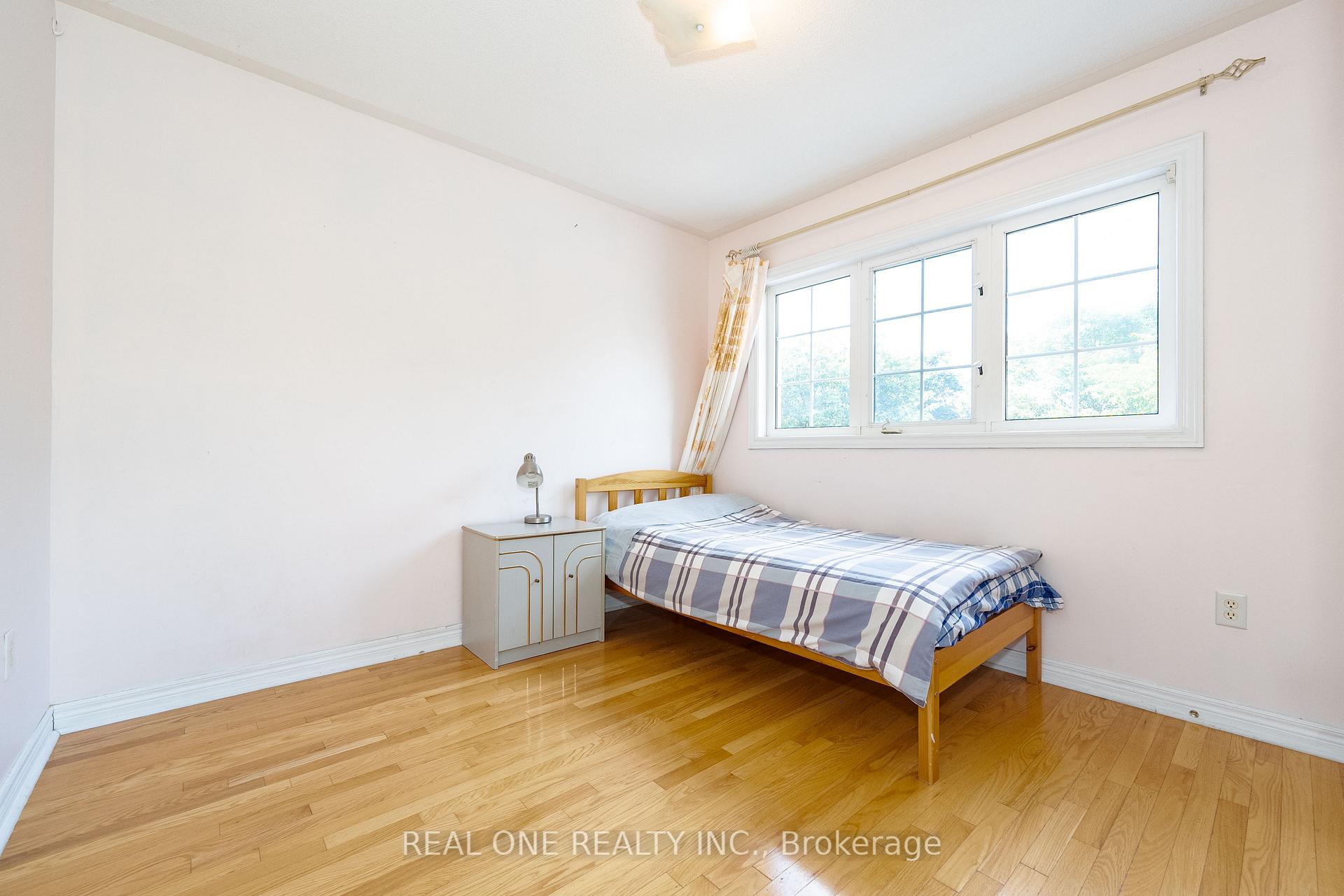 Photo 15 of 40 Saffron Street, Markham, Greensborough — HOMEH