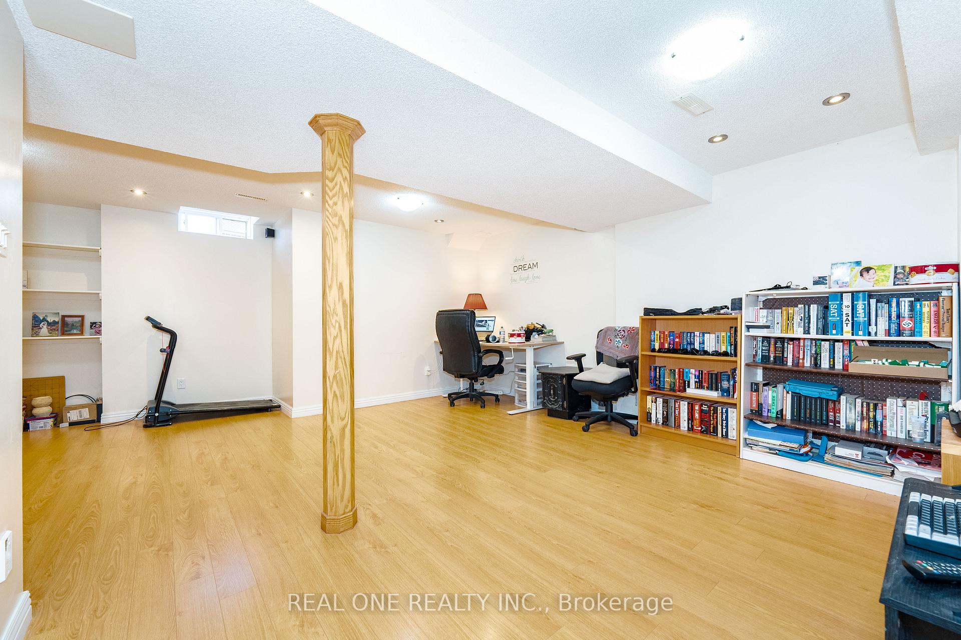 Photo 21 of 40 Saffron Street, Markham, Greensborough — HOMEH