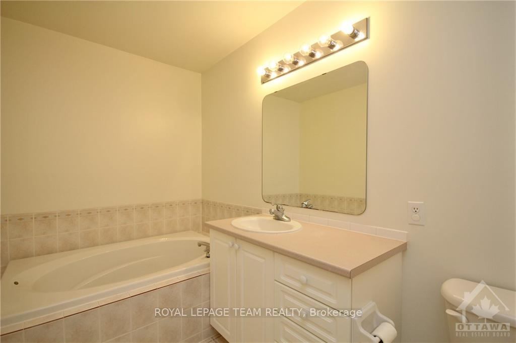 Photo 17 of 56 Wimbledon Way, Ottawa, Kanata - Morgan's Grant/South March — HOMEH