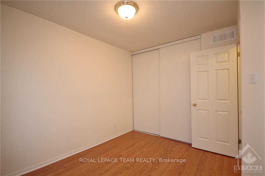 Photo 22 of 56 Wimbledon Way, Ottawa, Kanata - Morgan's Grant/South March — HOMEH