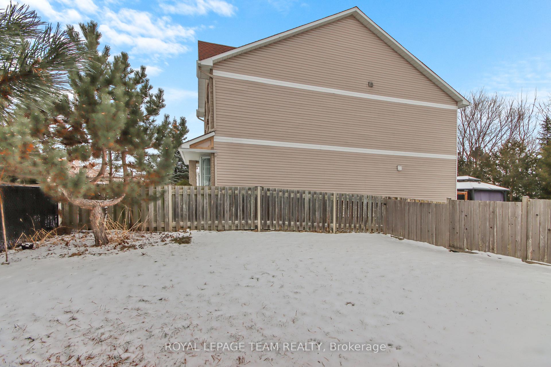 Photo 29 of 56 Wimbledon Way, Ottawa, Kanata - Morgan's Grant/South March — HOMEH