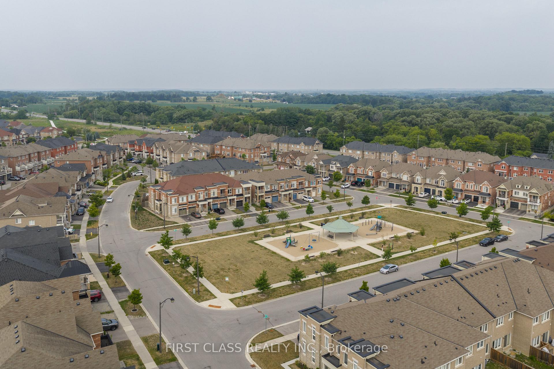 Photo 6 of 101 Fimco Crescent, Markham, Greensborough — HOMEH