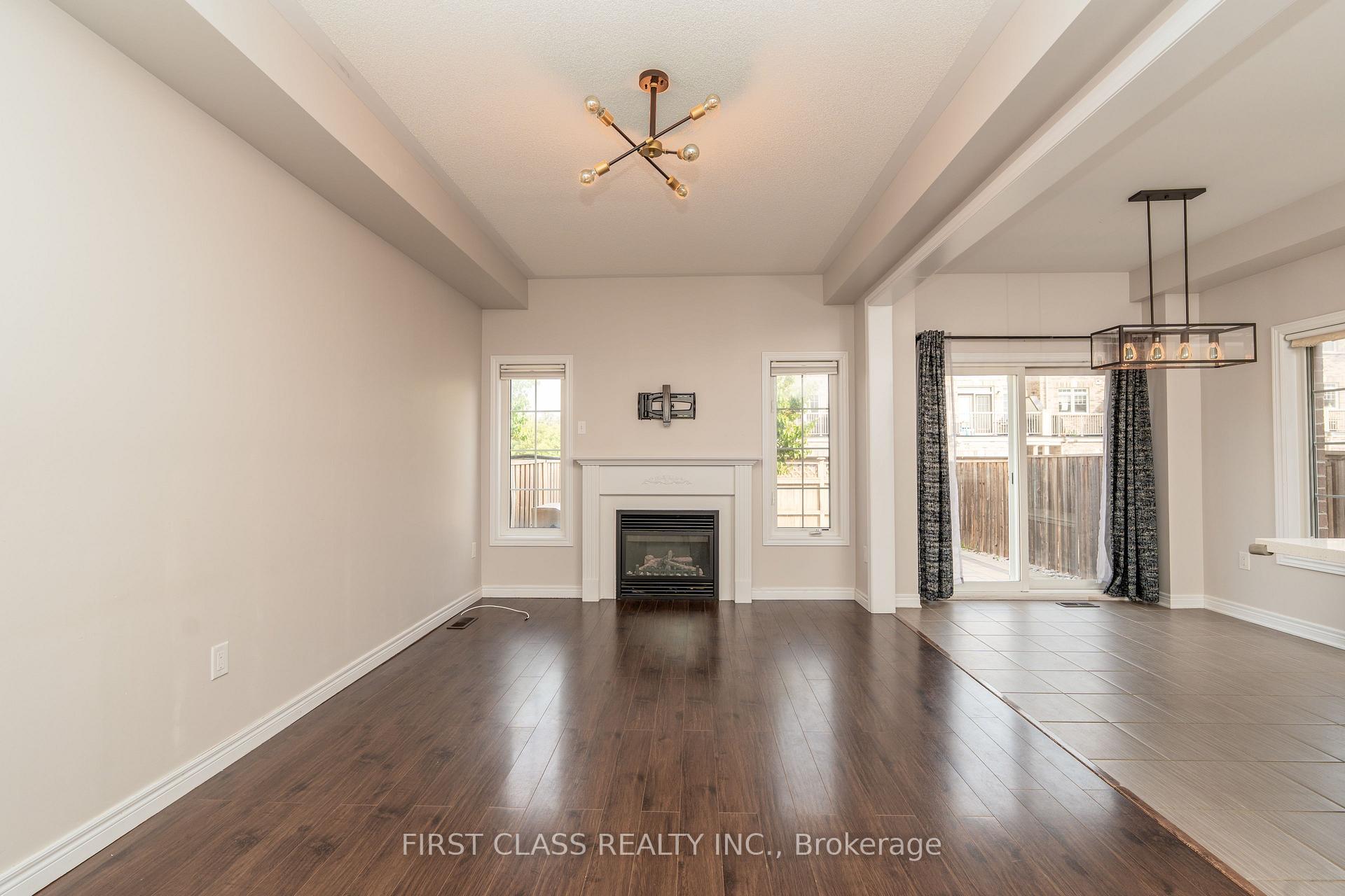 Photo 10 of 101 Fimco Crescent, Markham, Greensborough — HOMEH