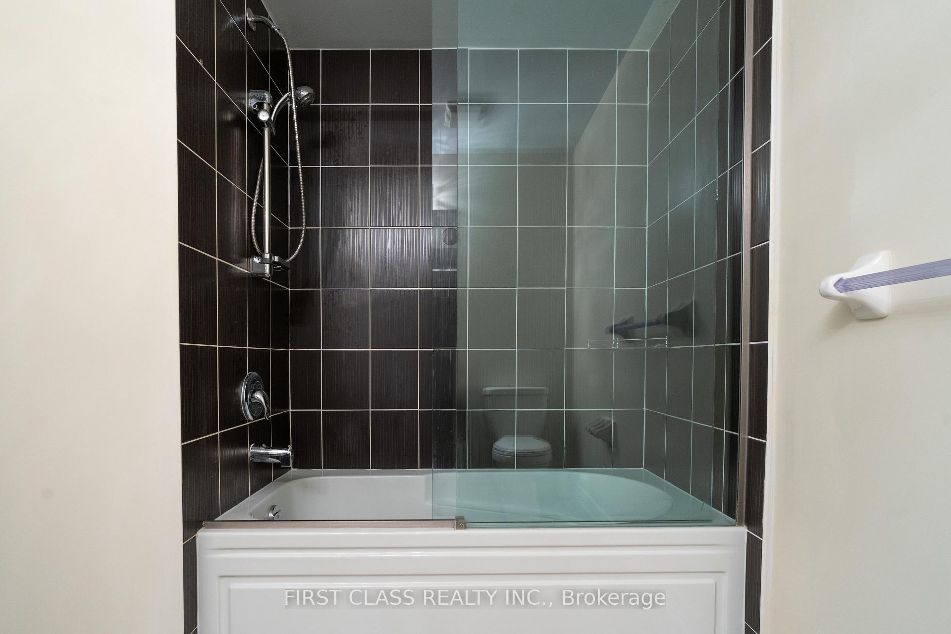 Photo 19 of 101 Fimco Crescent, Markham, Greensborough — HOMEH