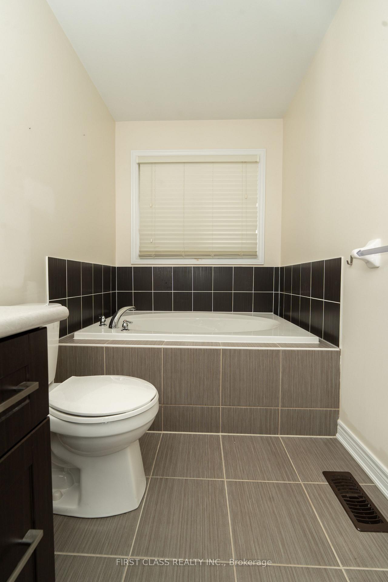 Photo 22 of 101 Fimco Crescent, Markham, Greensborough — HOMEH