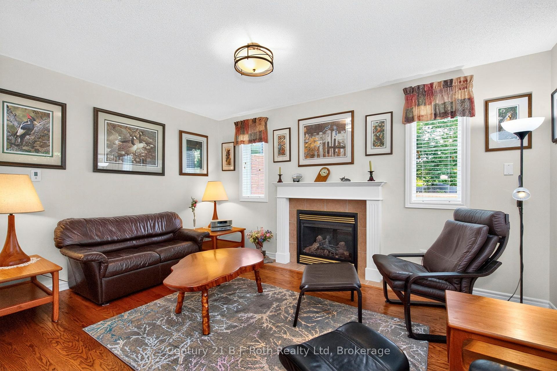 Photo 15 of 997 Whitney Crescent, Midland — HOMEH
