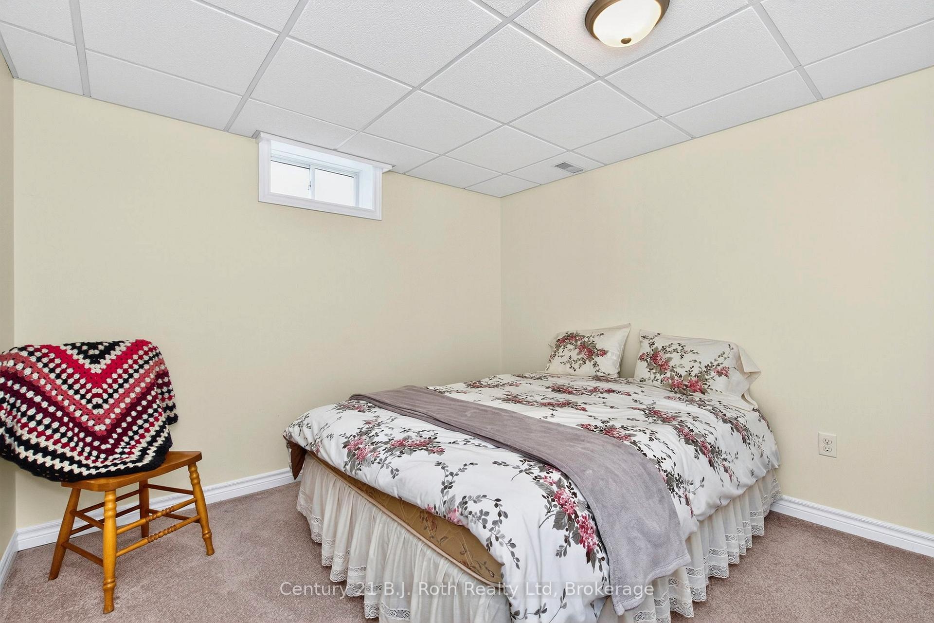 Photo 26 of 997 Whitney Crescent, Midland — HOMEH